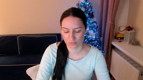 Snapshot of heaven_chloe chatting on February 5, 2025, 7:20 pm Heaven girl online show from February 5, 2025, 7:20 pm