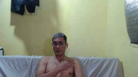 Snapshot of heaven_steven chatting on February 25, 2026, 3:21 pm Steven online show from February 25, 2026, 3:21 pm