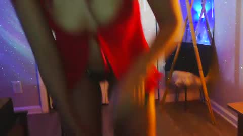 Heavenllyy online show from September 29, 2025, 3:44 am