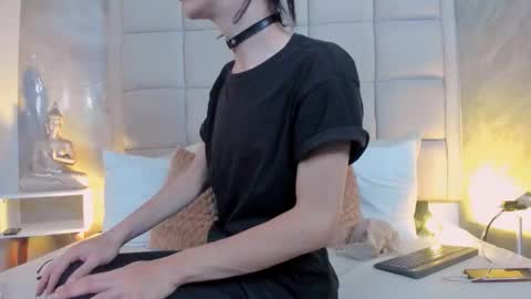 Keira Hecate online show from September 17, 2025, 7:48 pm