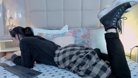 Keira Hecate online show from January 6, 2026, 7:50 pm