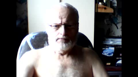 hedgehog61 online show from October 18, 2025, 10:27 am