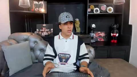 heellboy_ online show from October 24, 2025, 8:49 pm