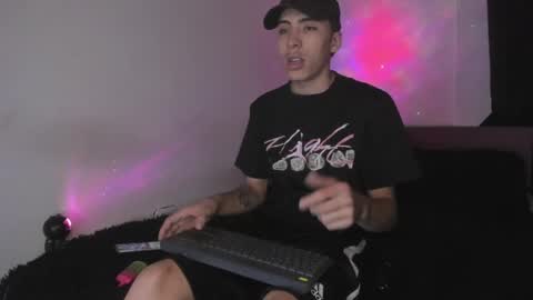 heellboy_ online show from May 23, 2026, 2:28 am