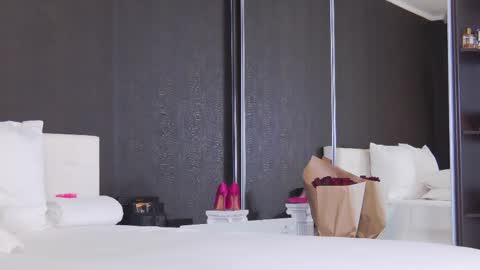 Helen online show from March 11, 2025, 2:32 am