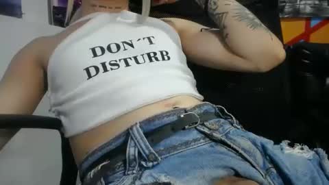 Heidy Sumers online show from February 11, 2025, 9:46 pm