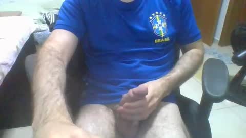 heitorcp1 online show from October 19, 2025, 4:57 am