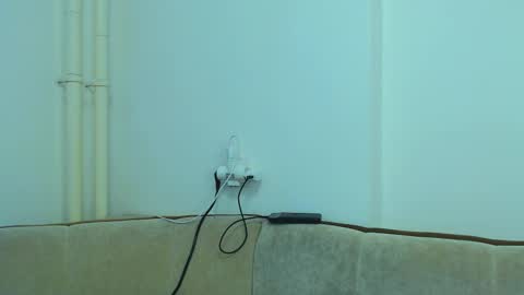 helen_adams_ online show from March 6, 2025, 9:25 am