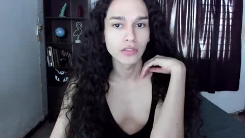 helena_spellman online show from June 9, 2026, 4:40 pm