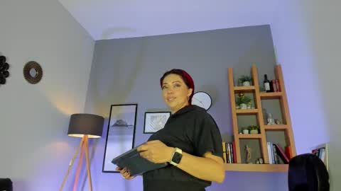 Helena online show from January 6, 2026, 9:57 am