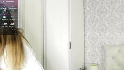 Sarah  here Help to make 100 thumbs up  online show from February 24, 2025, 4:58 pm