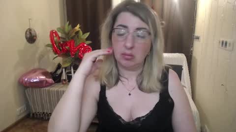 helenenigma online show from February 20, 2025, 10:26 pm