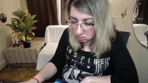 helenenigma online show from March 4, 2025, 5:00 am