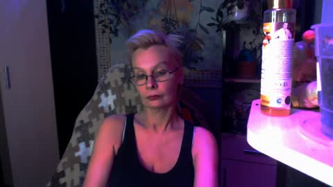 Helga online show from April 14, 2026, 11:44 pm