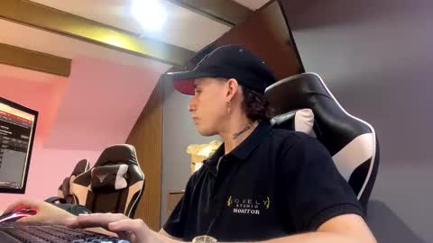 Snapshot of hell_boy66 chatting on January 23, 2025, 3:43 pm Eros online show from January 23, 2025, 3:43 pm