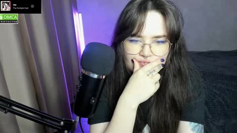 Red online show from February 12, 2025, 9:01 pm