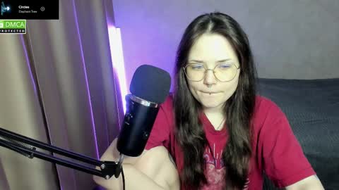 Red online show from February 15, 2025, 6:23 pm