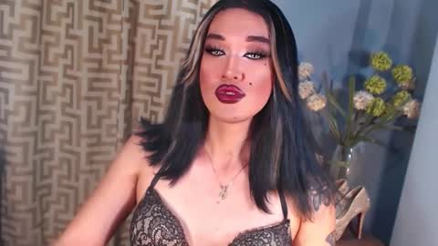 hellatarahathor online show from March 13, 2026, 10:00 am