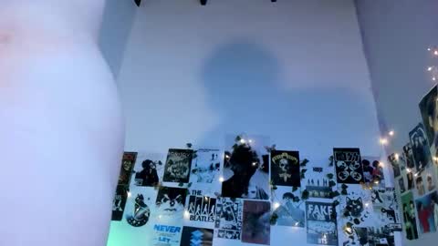 hellen online show from February 28, 2026, 5:19 am