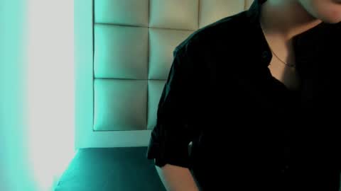 Snapshot of hellen__smith_ chatting on February 23, 2026, 3:37 am hellen__smith_ online show from February 23, 2026, 3:37 am