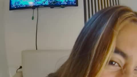 hellen_rice online show from January 18, 2026, 1:04 pm