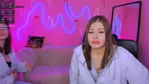 Helli online show from March 10, 2026, 8:47 pm