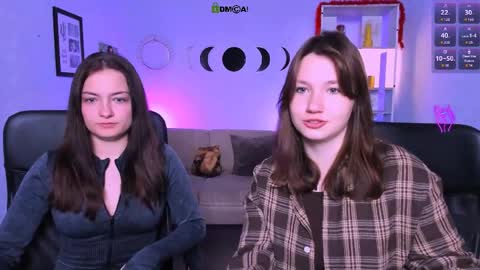 Helli online show from March 26, 2026, 8:25 pm