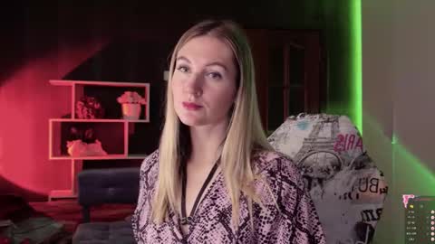 Alisia  Monday to Friday from 10 am to 4 pm GMT 2 online show from October 20, 2025, 8:15 am