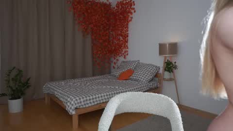 Taya online show from October 8, 2025, 10:51 pm