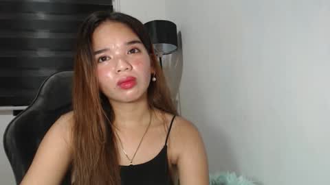 helloisme_richelyn online show from November 10, 2025, 1:54 pm