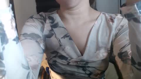 helloisme_richelyn online show from March 5, 2026, 2:07 am