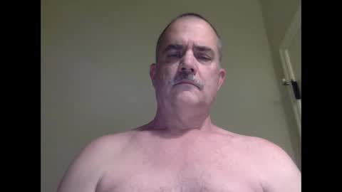 helloitsme969 online show from April 16, 2026, 5:25 pm