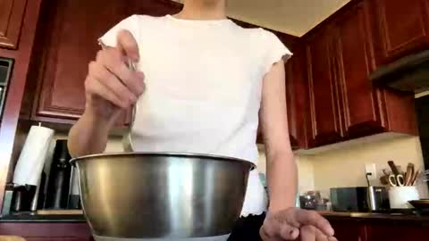 Snapshot of hellokitten123 chatting on November 3, 2025, 5:03 pm hellokitten123 online show from November 3, 2025, 5:03 pm