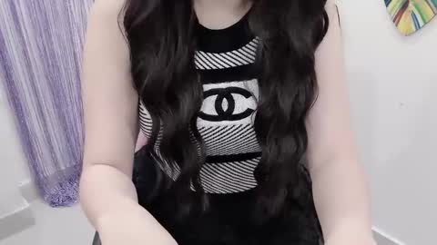 Snapshot of hellokitty_sexy chatting on May 18, 2026, 4:07 am hellokitty_sexy online show from May 18, 2026, 4:07 am