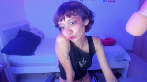 Raven and Momo online show from February 2, 2026, 3:27 am