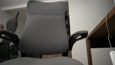 Owner of your wallet  online show from January 7, 2026, 4:37 am