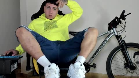 Star and Andy online show from October 20, 2025, 8:04 am