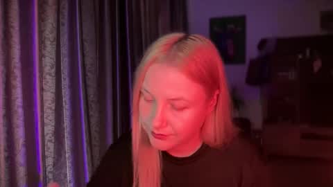 Snapshot of hellyriddle chatting on October 7, 2025, 7:38 am DeleteyourSadness online show from October 7, 2025, 7:38 am