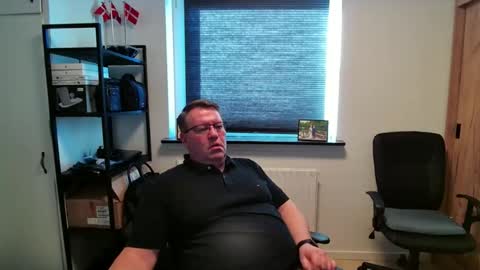 henrikrp1971 online show from March 20, 2026, 3:06 pm