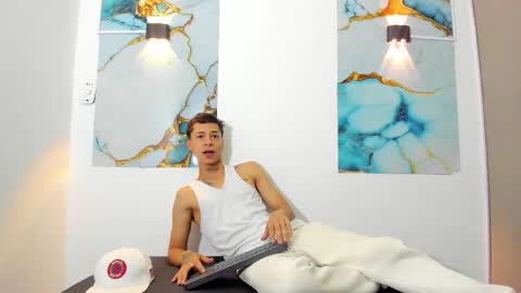 Henry online show from March 15, 2026, 1:06 pm