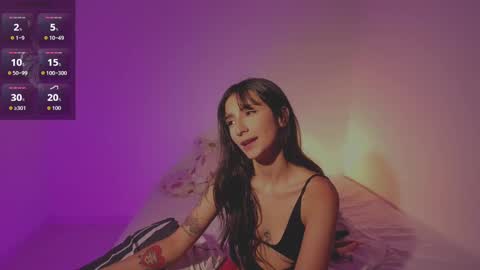 Hello I am Valentina independent Colombian model I love sensuality and pleasure welcome online show from November 2, 2025, 11:07 pm