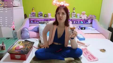 HeraLuna  online show from February 16, 2026, 10:28 pm