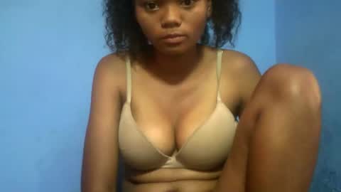 herisse01 online show from March 16, 2026, 4:51 am