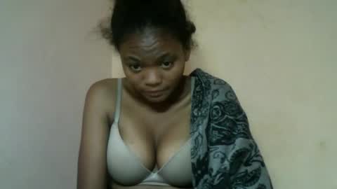 herisse01 online show from May 16, 2026, 12:07 am