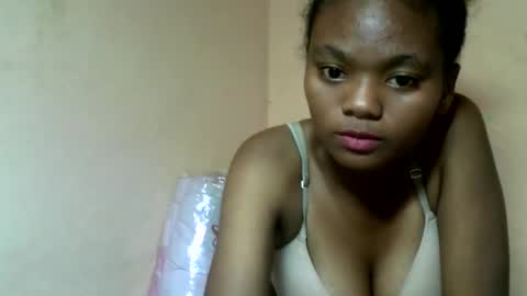 herisse01 online show from May 27, 2026, 5:21 pm