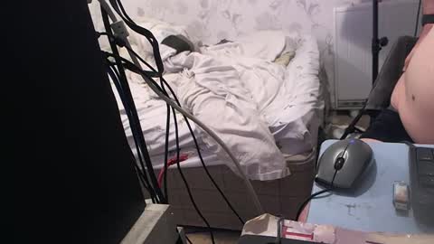 mature online show from September 21, 2025, 4:47 am