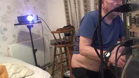 mature online show from January 8, 2026, 6:37 am