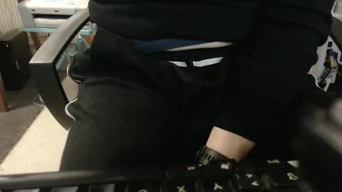 Snapshot of hero0111 chatting on December 11, 2024, 9:52 am hero0111 online show from December 11, 2024, 9:52 am