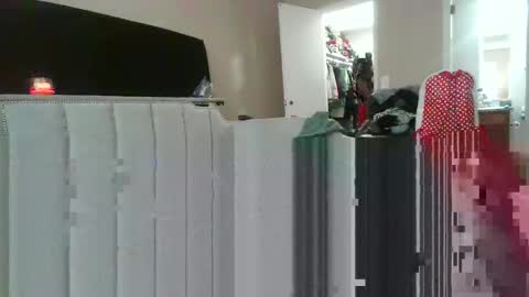 Snapshot of hersheyrider chatting on February 3, 2026, 8:03 pm PoLyOneHersheySplasHer online show from February 3, 2026, 8:03 pm