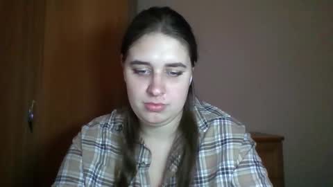 hess_luna_ online show from October 28, 2025, 10:08 am